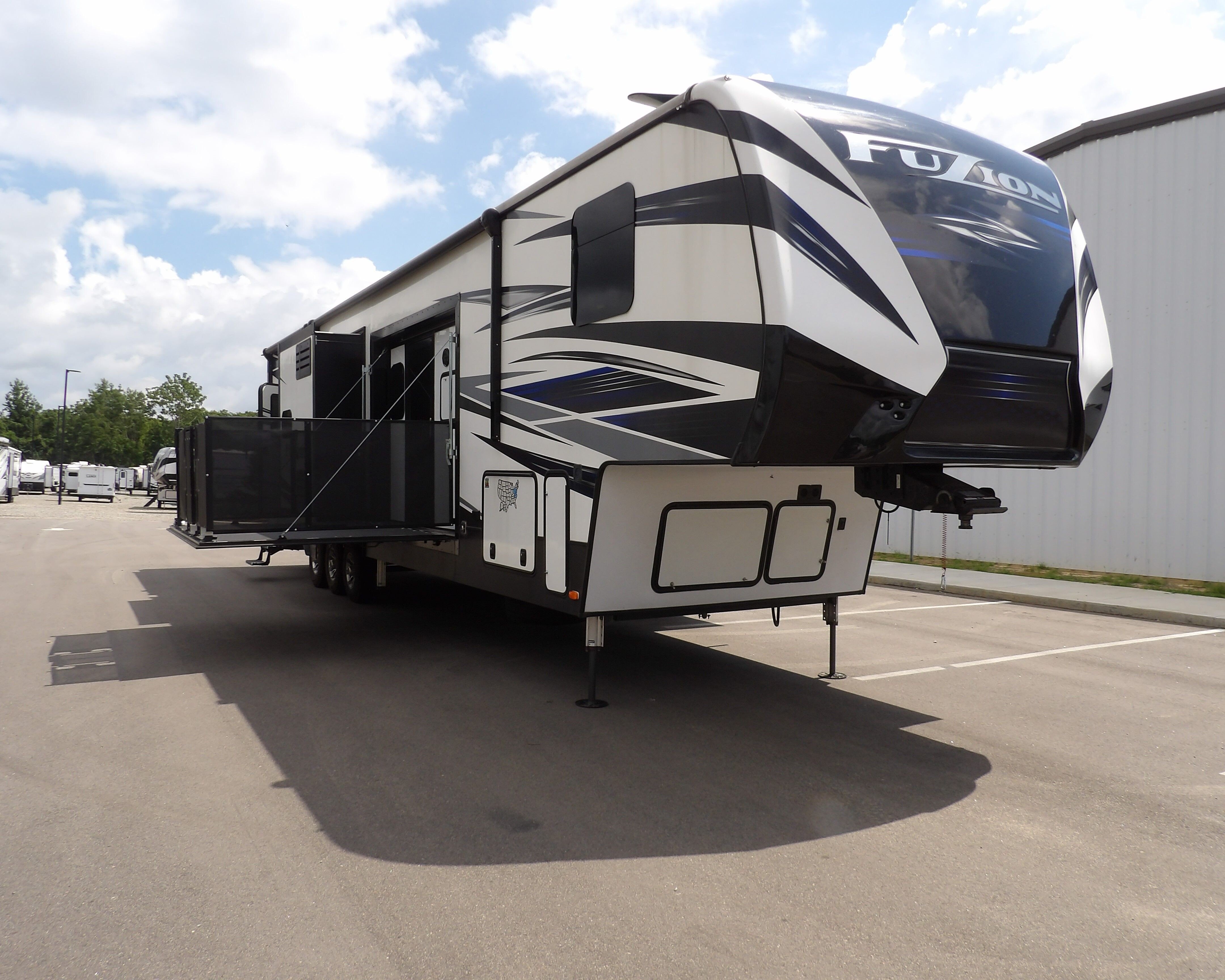 Used Toy Haulers for Sale - RVs on Autotrader