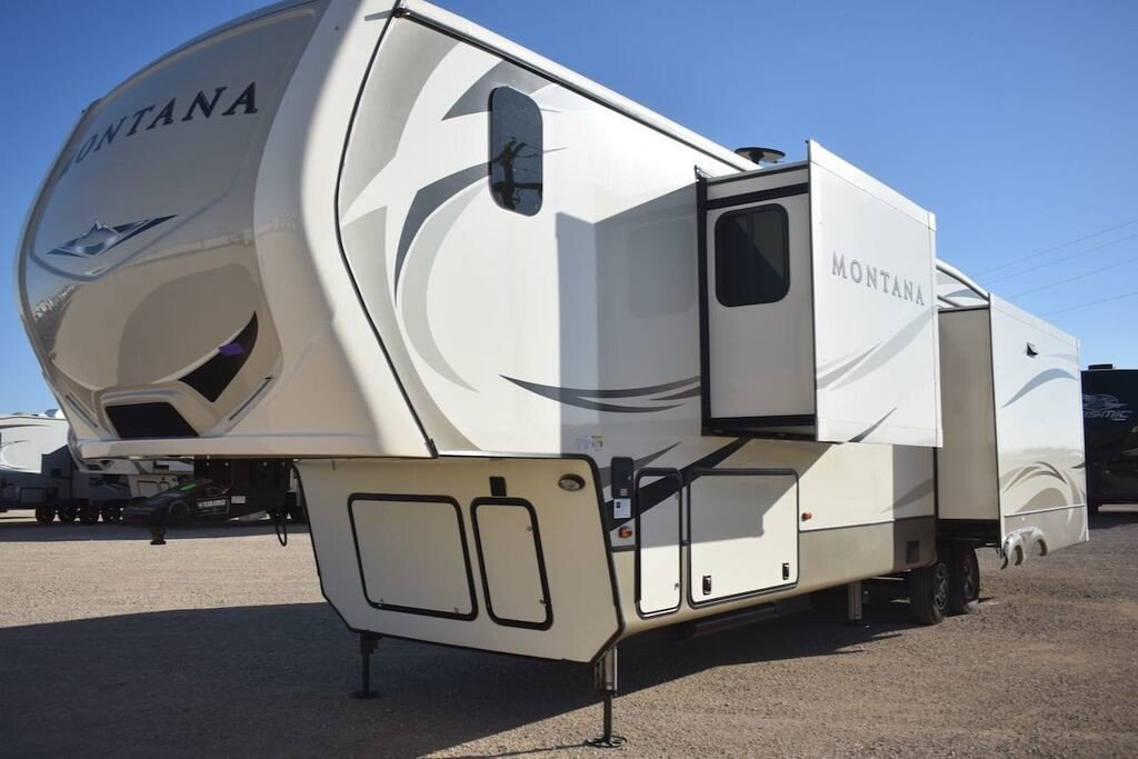 montana travel trailer