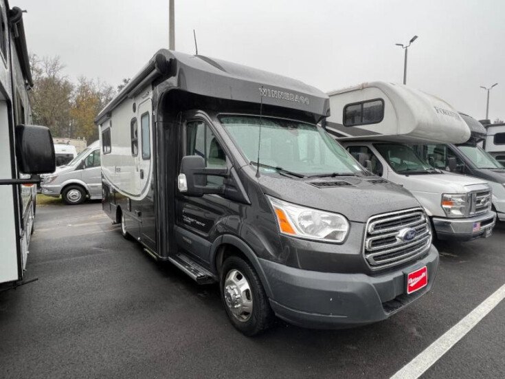 Thumbnail Photo undefined for 2019 Winnebago Fuse