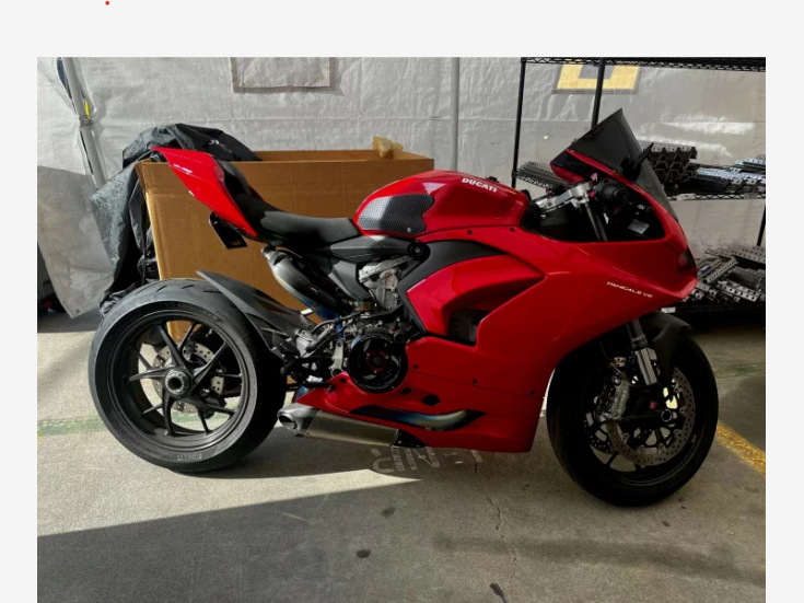 Thumbnail Photo undefined for 2020 Ducati Panigale V2 Base
