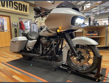 Thumbnail Photo undefined for 2020 Harley-Davidson Touring
