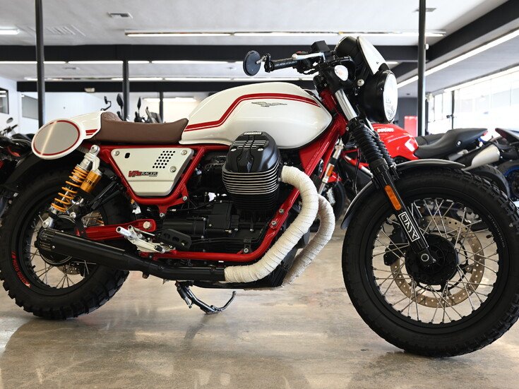Thumbnail Photo undefined for New 2020 Moto Guzzi V7
