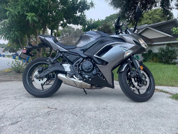 Thumbnail Photo undefined for 2021 Kawasaki Ninja 650 KRT Edition