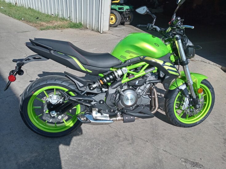 Thumbnail Photo undefined for New 2022 Benelli 302S