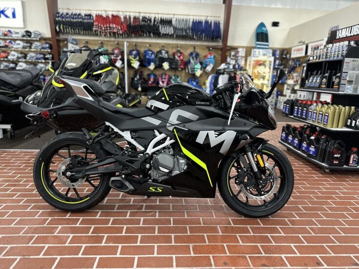 Thumbnail Photo undefined for New 2022 CFMoto 300SS