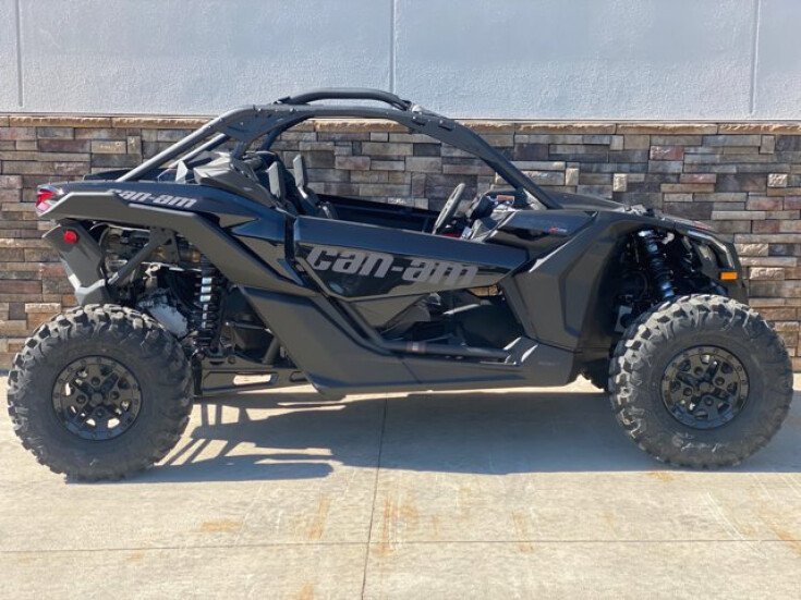 Thumbnail Photo undefined for New 2022 Can-Am Maverick 1000R