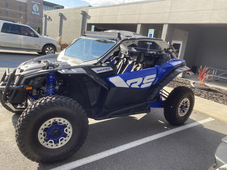 Thumbnail Photo undefined for New 2022 Can-Am Maverick 900