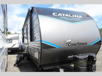 New 2022 Coachmen Catalina 303QBCK