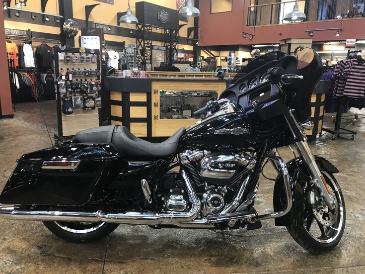Thumbnail Photo undefined for New 2022 Harley-Davidson Touring Street Glide
