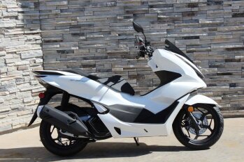 New 2022 Honda PCX150 ABS