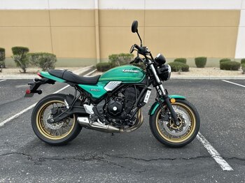 2022 Kawasaki Z650 RS