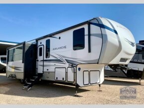 2022 Keystone Avalanche 390DS for sale 300399512