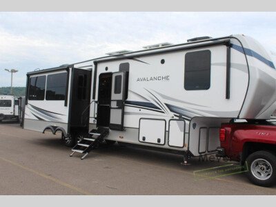New 2022 Keystone Avalanche for sale 300400604