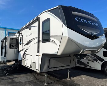 New 2022 Keystone Cougar