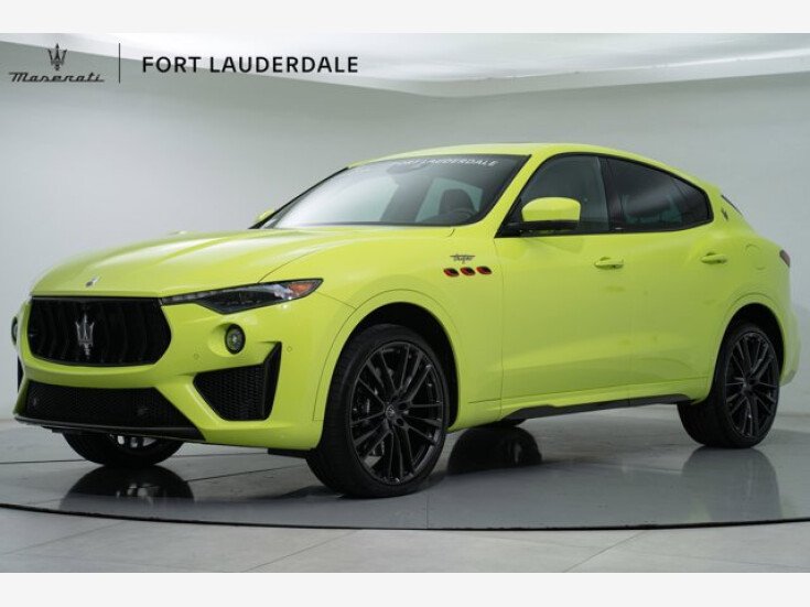 Thumbnail Photo undefined for New 2022 Maserati Levante