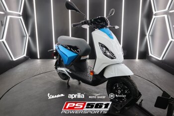 New 2022 Piaggio 1