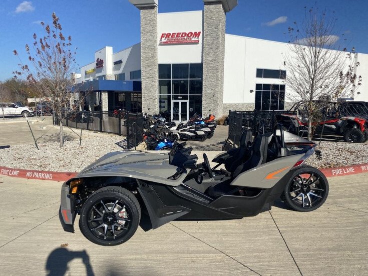 Thumbnail Photo undefined for New 2022 Polaris Slingshot SLR