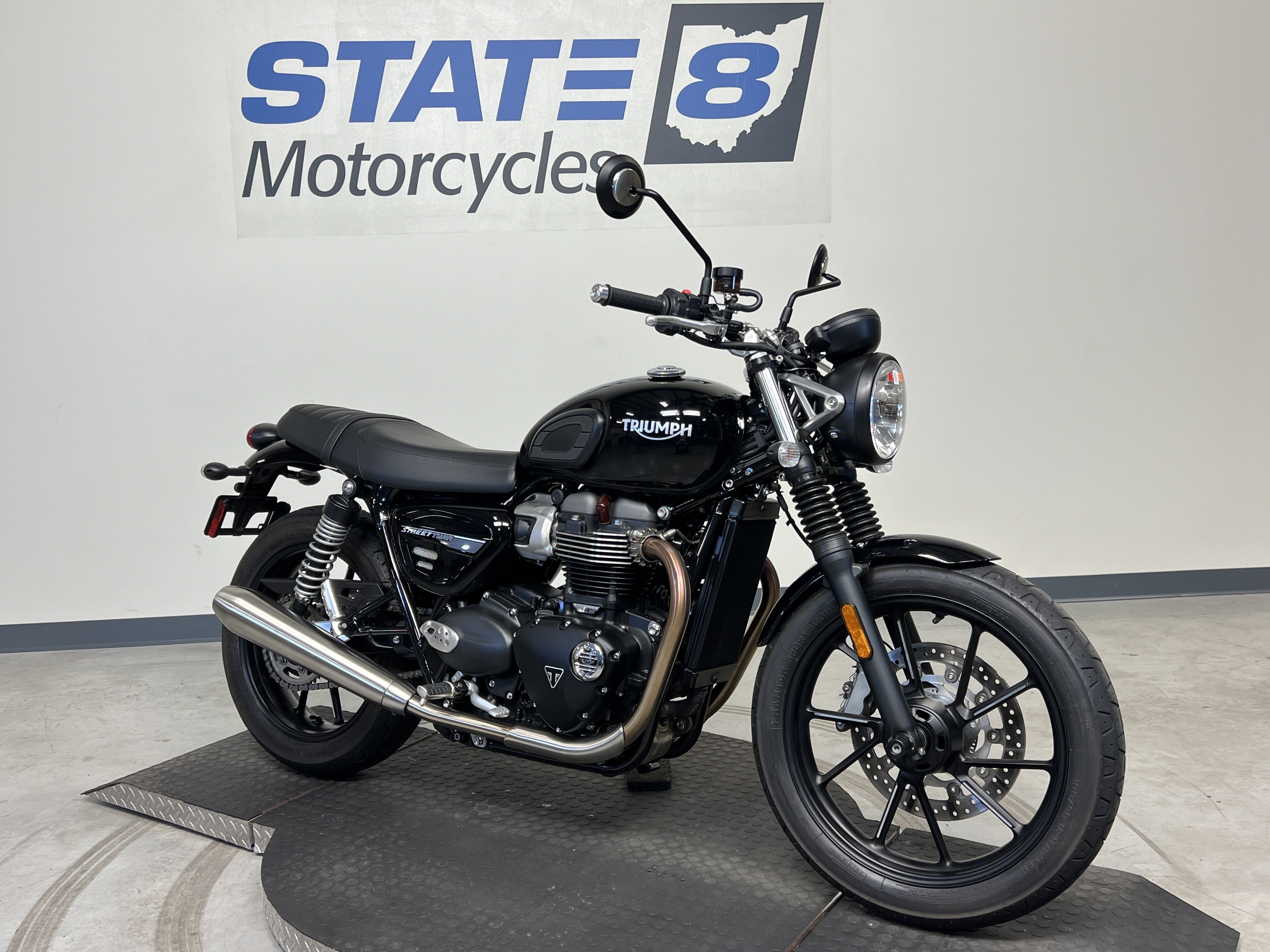 Triumph street deals twin autotrader