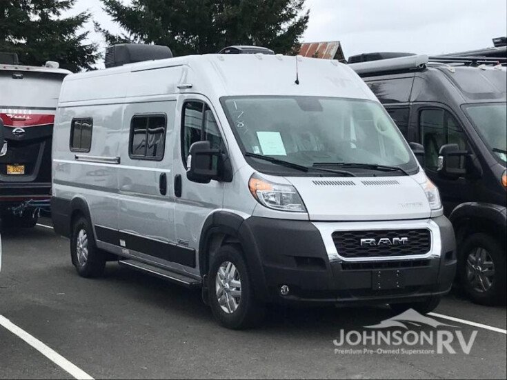 Thumbnail Photo undefined for New 2022 Winnebago Solis