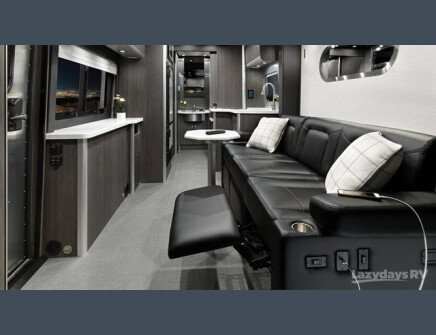 Thumbnail Photo undefined for New 2023 Airstream Atlas