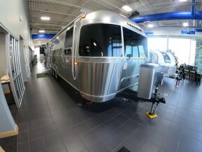 2023 Airstream Flying Cloud for sale 300438878