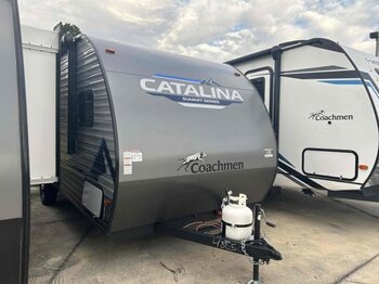 New 2023 Coachmen Catalina