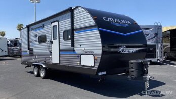 New 2023 Coachmen Catalina