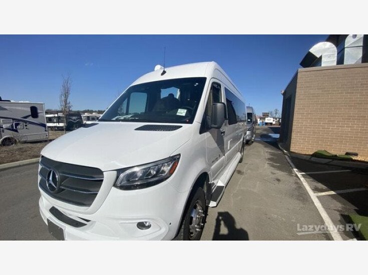 Thumbnail Photo undefined for New 2023 Coachmen Galleria 24FL