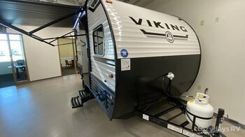 New 2023 Coachmen Viking