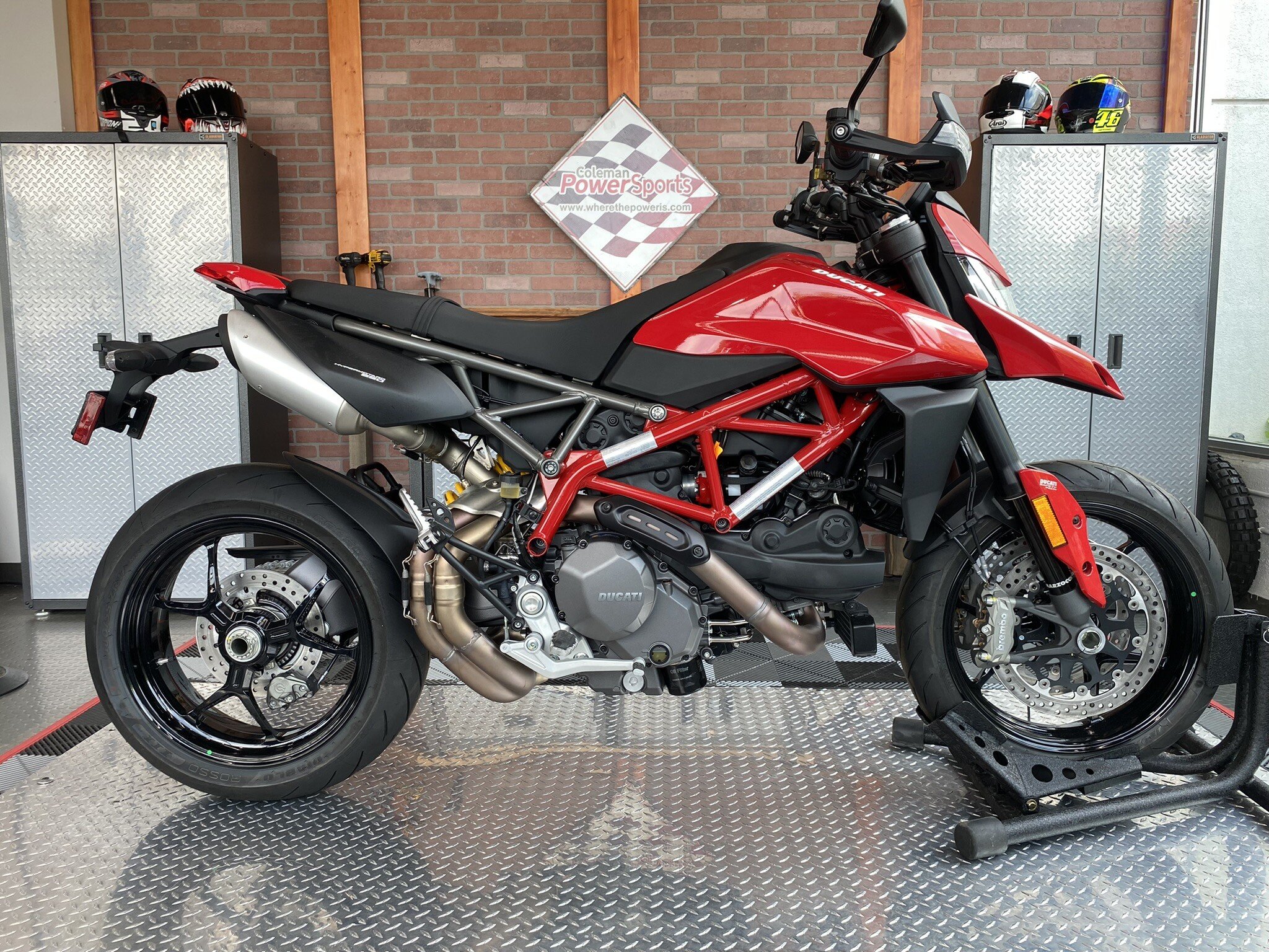 Hypermotard 950 for online sale