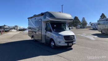 New 2023 Dynamax Isata
