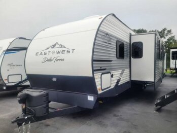 New 2023 East to West Della Terra