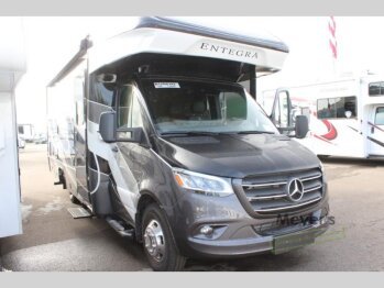 New 2023 Entegra Qwest