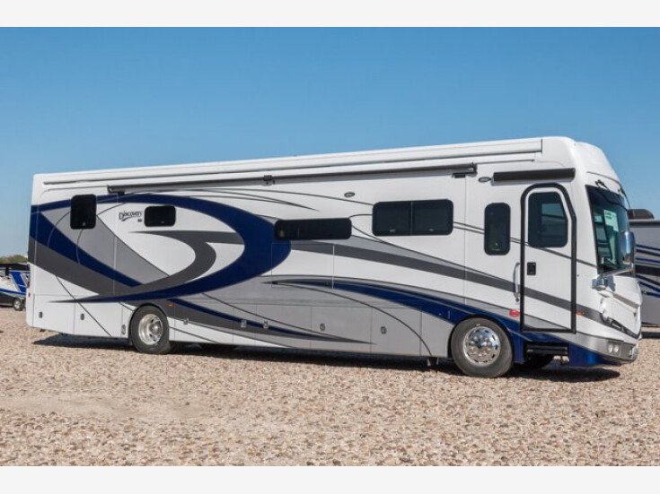 Thumbnail Photo undefined for New 2023 Fleetwood Discovery 40M