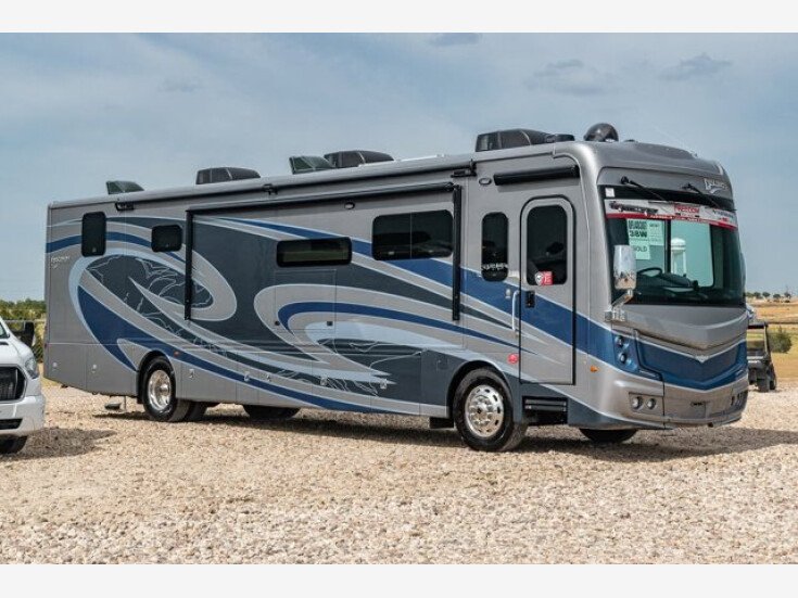 Thumbnail Photo undefined for New 2023 Fleetwood Discovery 38W