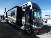 New 2023 Fleetwood Discovery 44S
