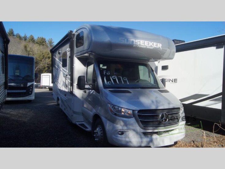 Thumbnail Photo undefined for New 2023 Forest River Sunseeker 2400B