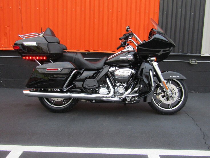 Thumbnail Photo undefined for New 2023 Harley-Davidson Touring Road Glide Limited