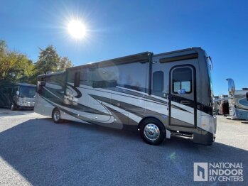 New 2023 Holiday Rambler Navigator 38N