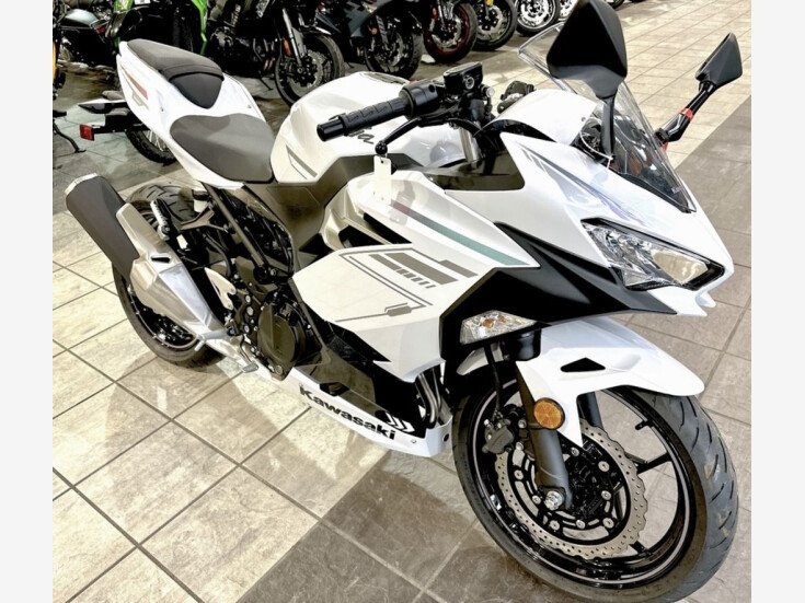 Thumbnail Photo undefined for New 2023 Kawasaki Ninja 400 ABS