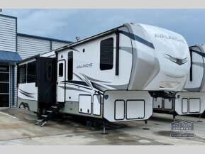 2023 Keystone Avalanche 390DS for sale 300406141