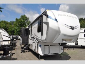 2023 Keystone Avalanche 390DS for sale 300456289