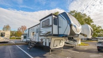 New 2023 Keystone Montana