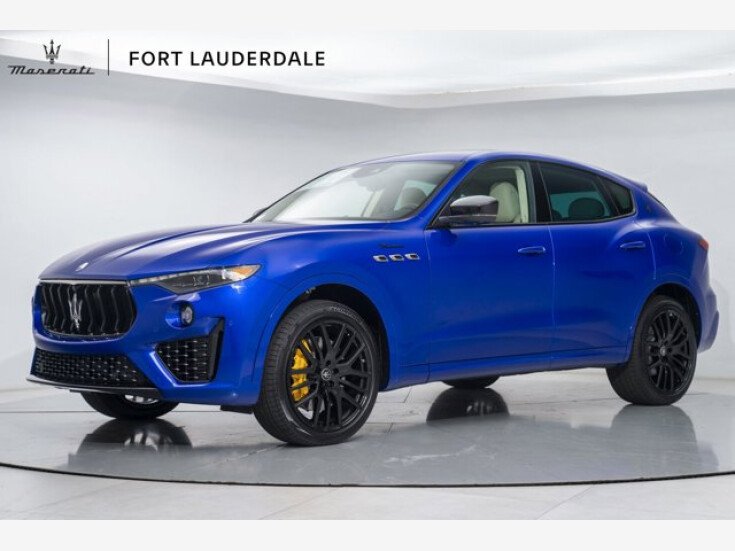 Thumbnail Photo undefined for New 2023 Maserati Levante Modena