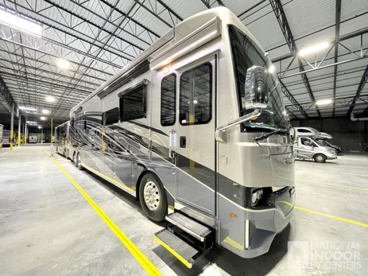 Thumbnail Photo undefined for New 2023 Newmar Dutch Star