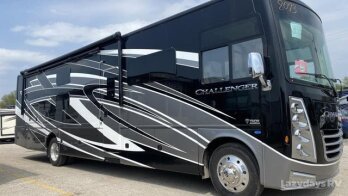 New 2023 Thor Challenger 37DS