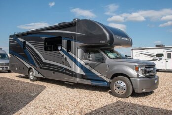 New 2023 Thor Magnitude SV34