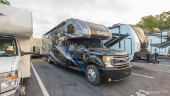 New 2023 Thor Omni RS36