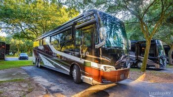New 2023 Tiffin Allegro Bus