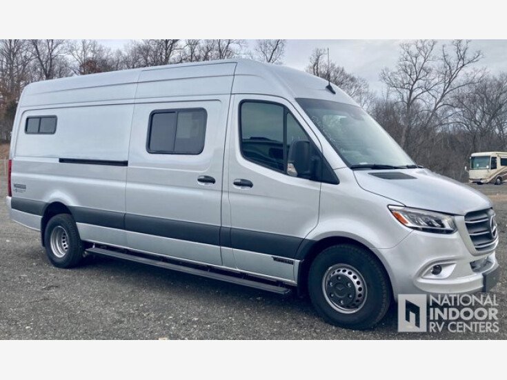 Thumbnail Photo undefined for New 2023 Winnebago Adventure Wagon